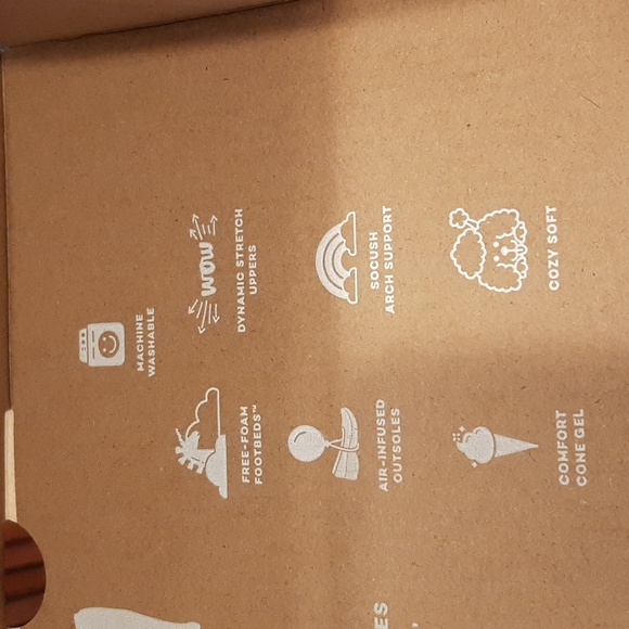 BZees Womans Slip On Shoes Size 8 - Picture 5 of 12